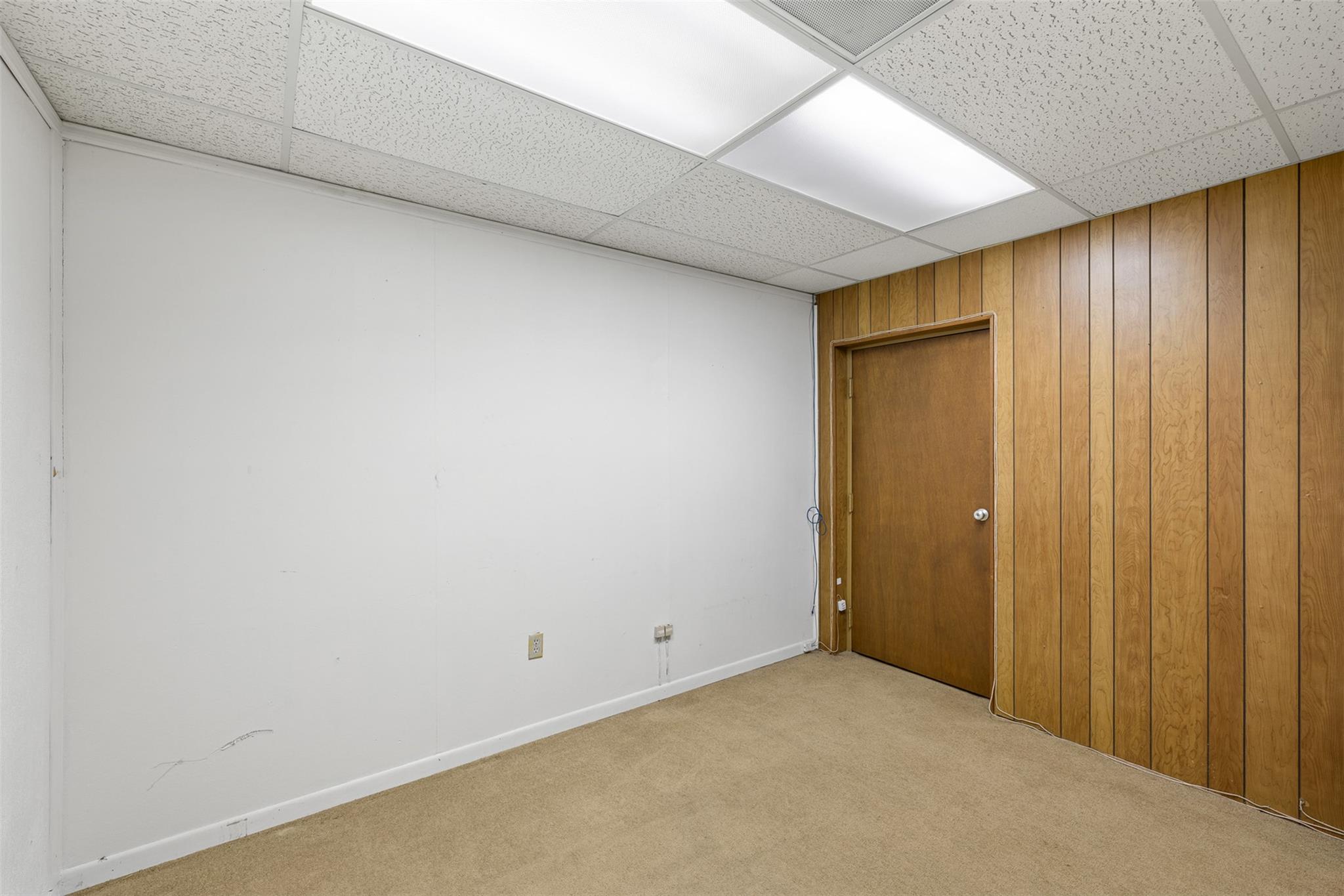 251 E Hempstead St Property Photo 20