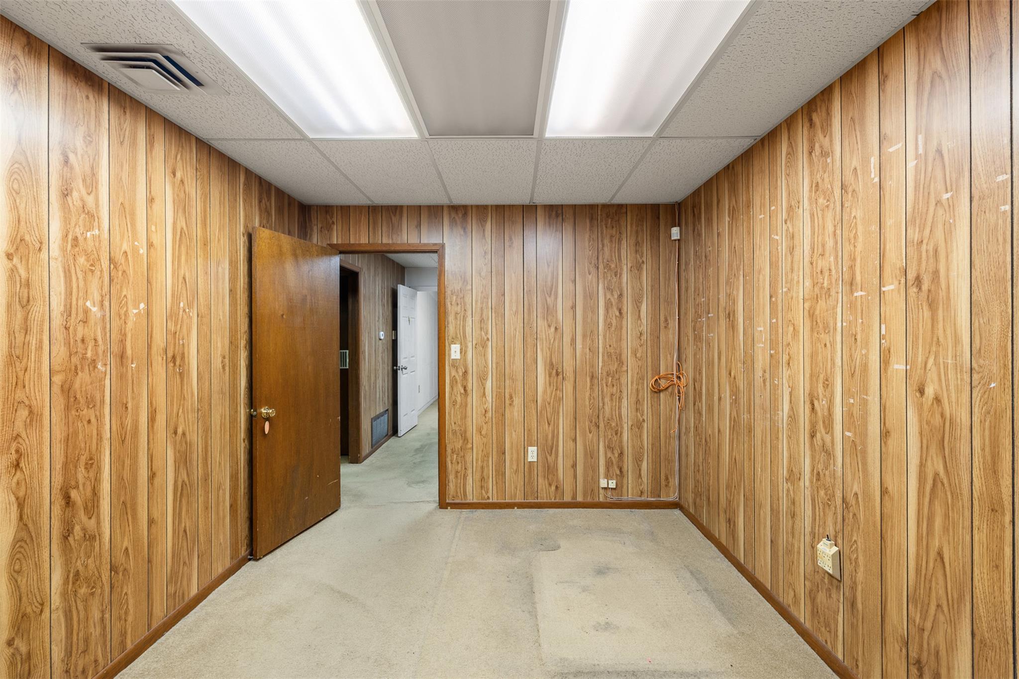 251 E Hempstead St Property Photo 21