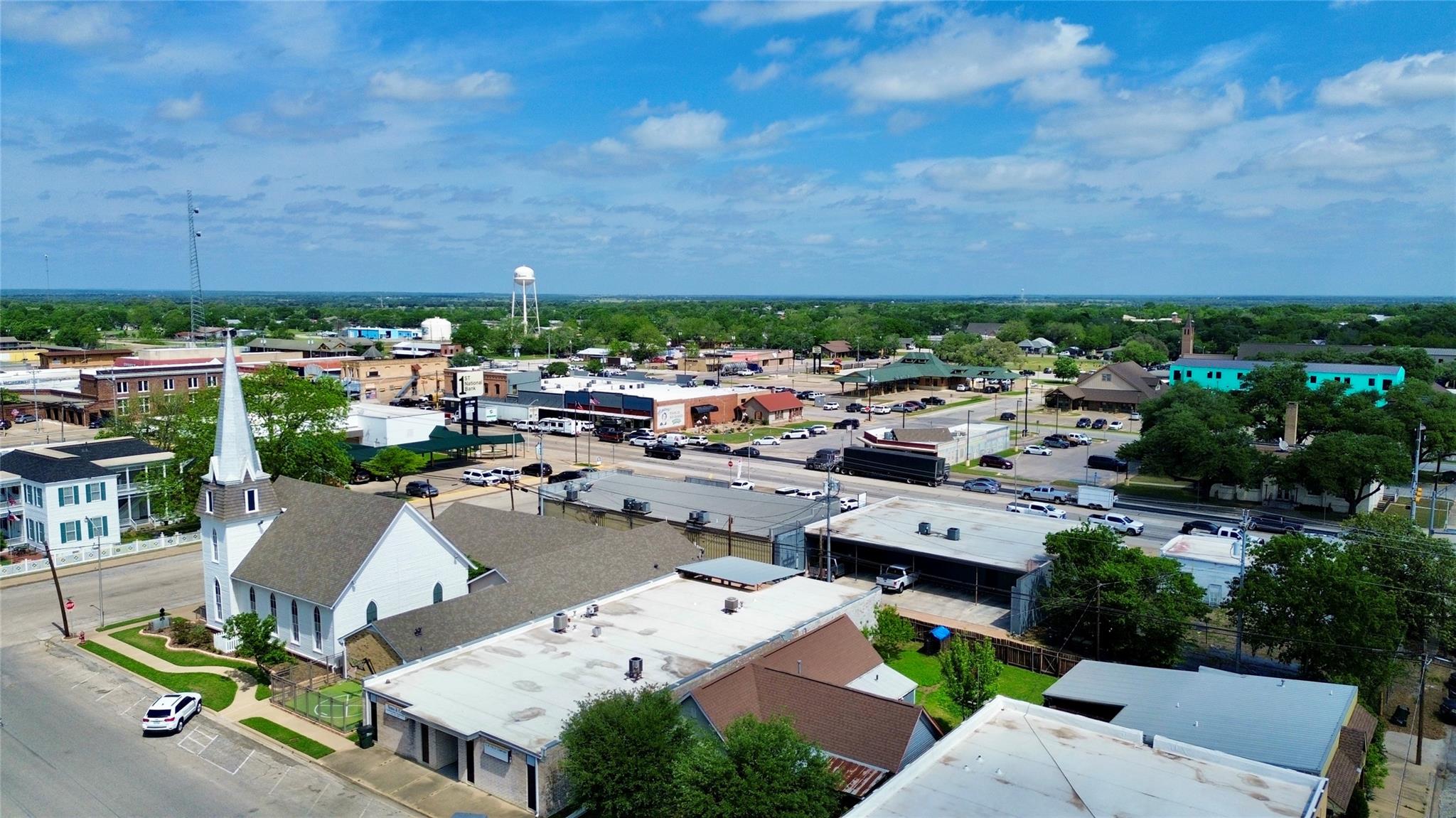 251 E Hempstead St Property Photo 26