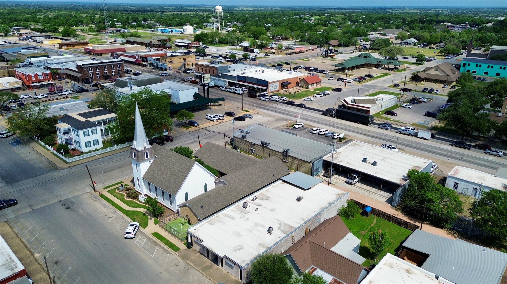 251 E Hempstead St Property Photo 27