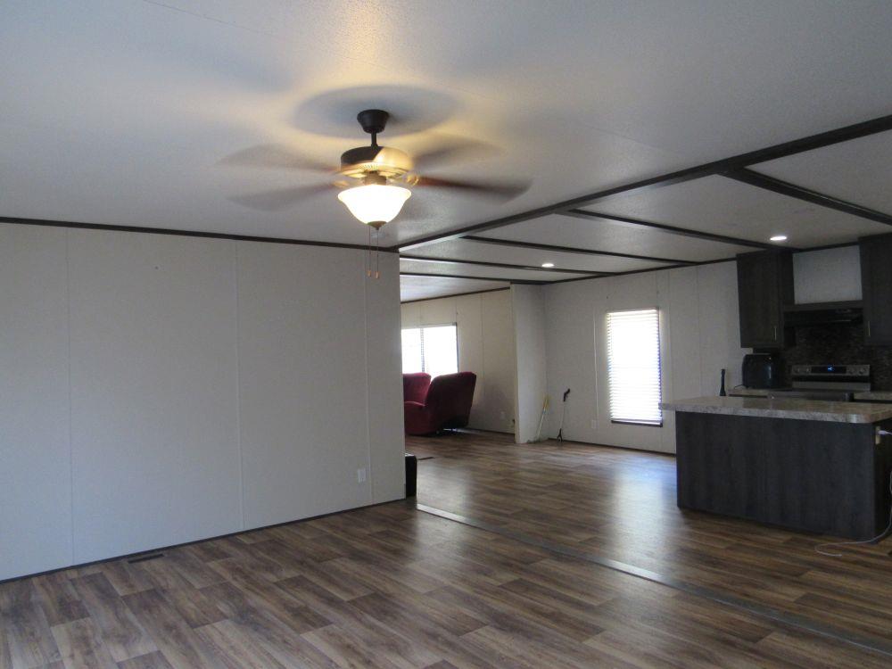 21514 Cherry Hollow Dr Property Photo 22