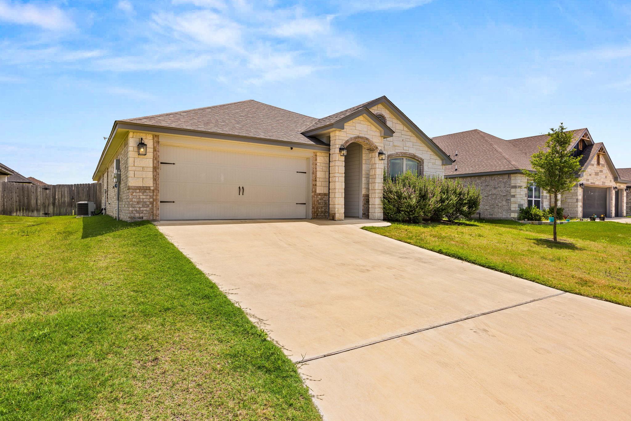 7610 Hardin Dr Property Photo 1