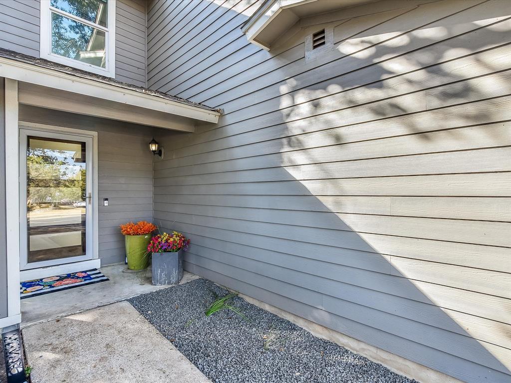 10310 Bilbrook Pl Property Photo 3