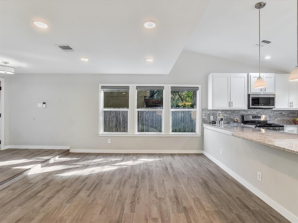 10310 Bilbrook Pl Property Photo 6