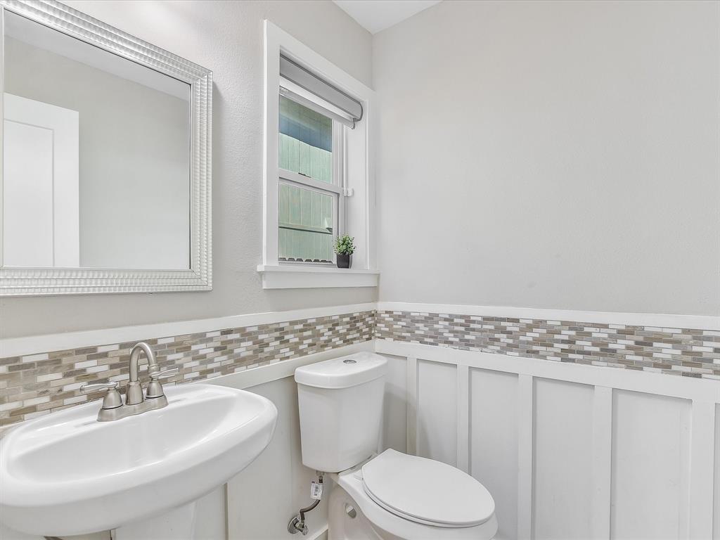 10310 Bilbrook Pl Property Photo 13