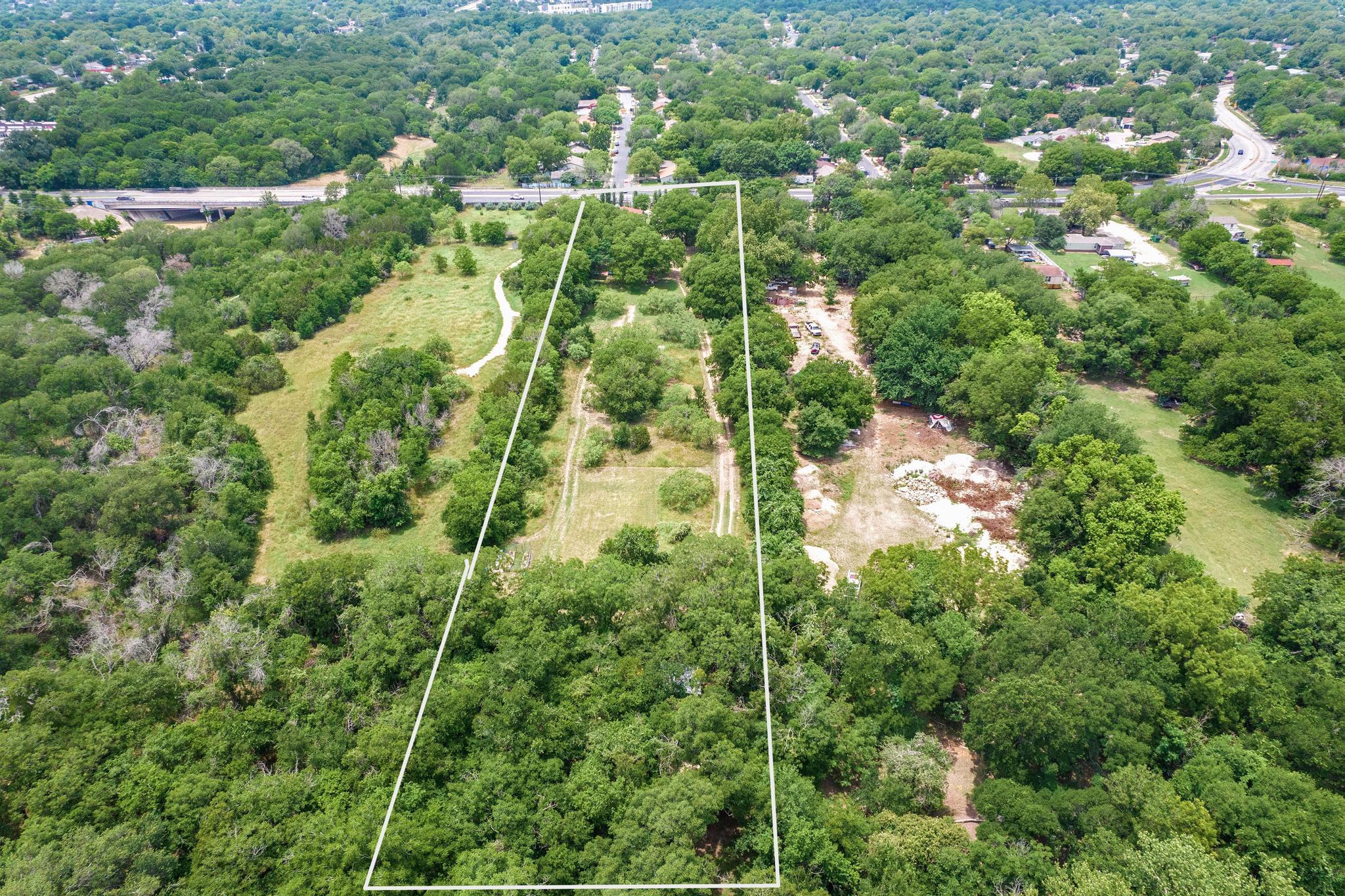 6405 S Pleasant Valley Rd Property Photo 1