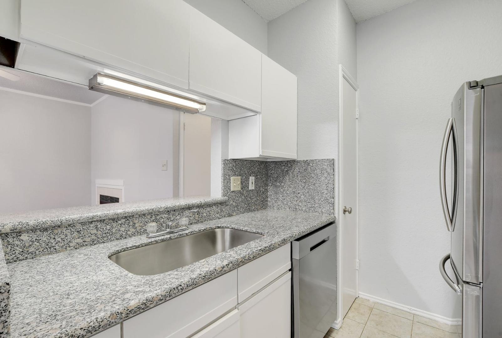 2804 Rio Grande St #310 Property Photo 11