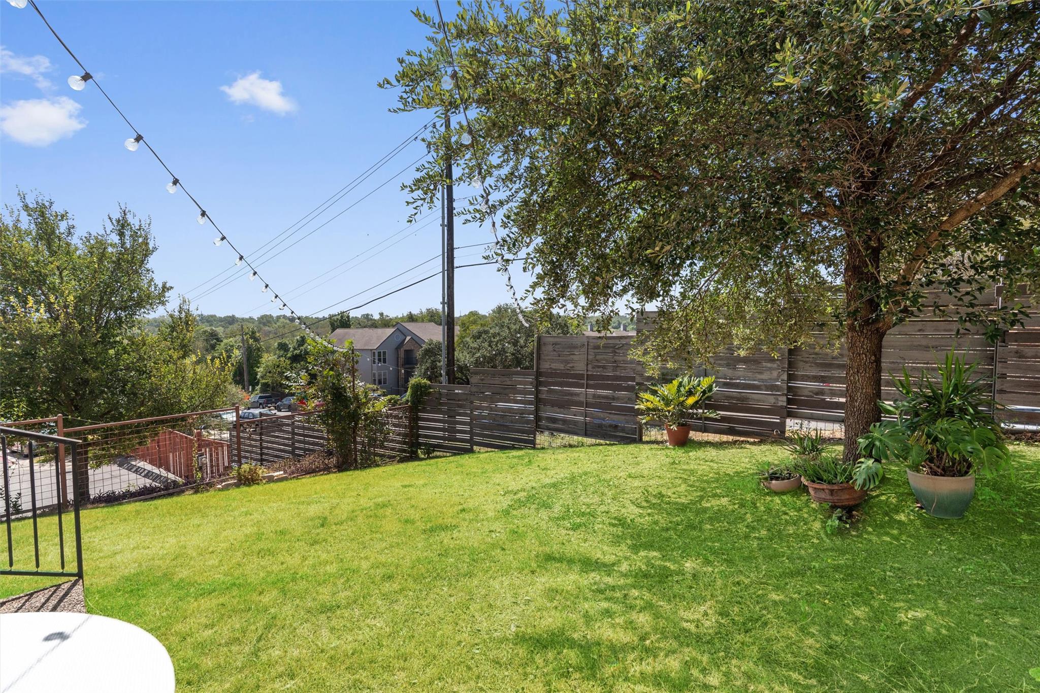 2017 Geniveive Ln Property Photo 2
