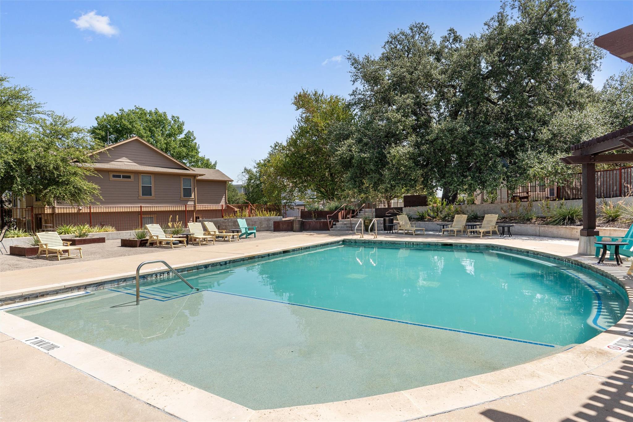 2017 Geniveive Ln Property Photo 3