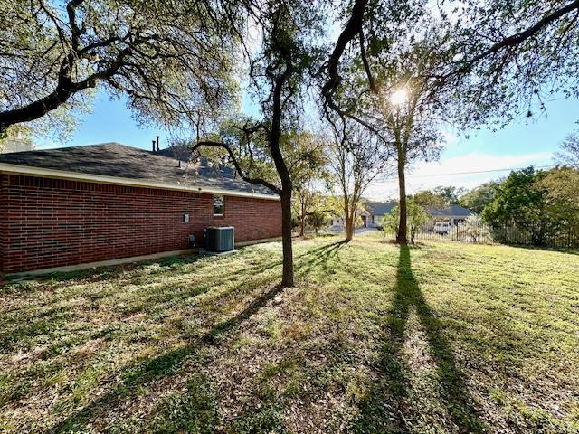 2741 Connie Dr Property Photo 2