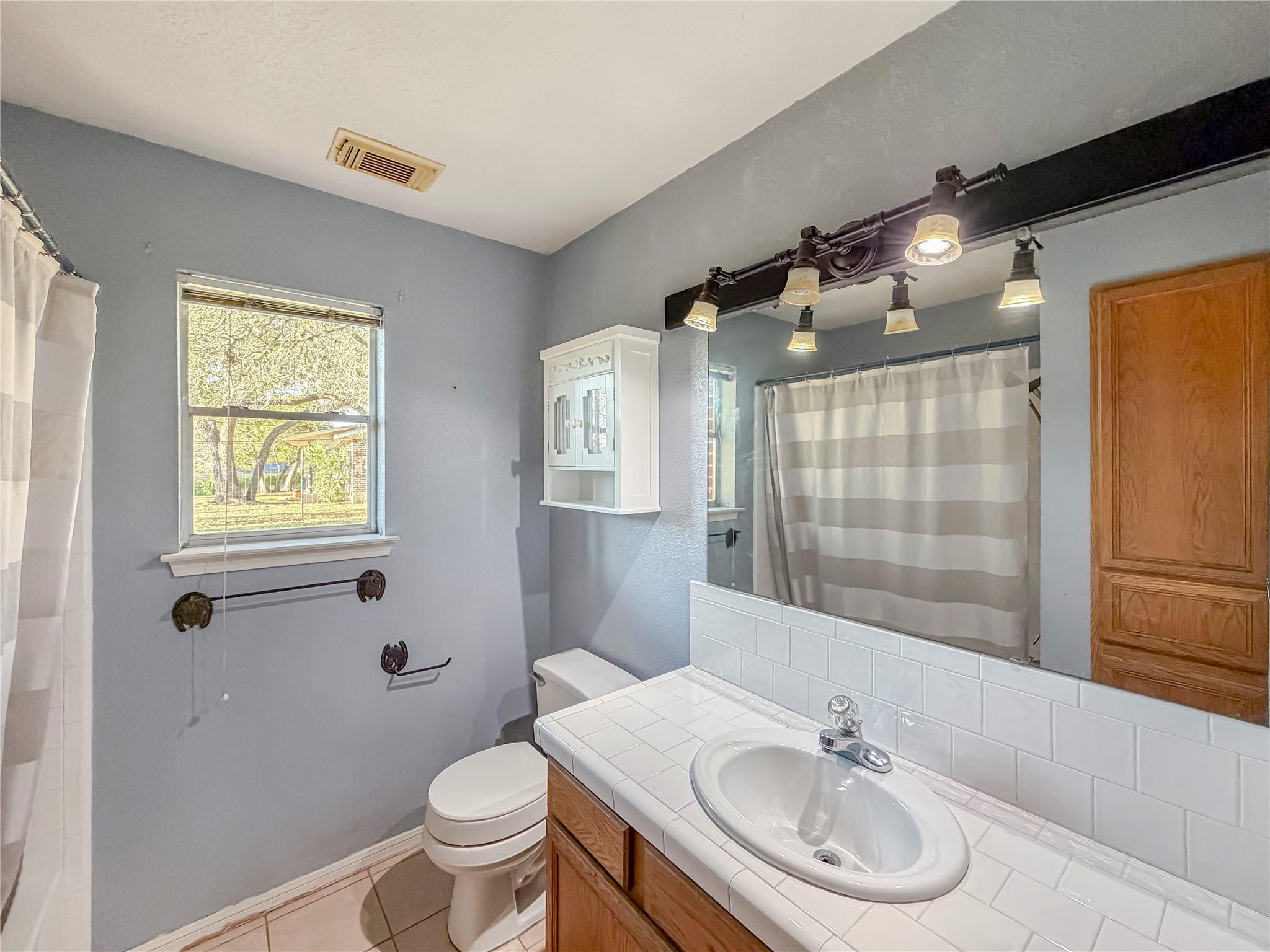 2741 Connie Dr Property Photo 18