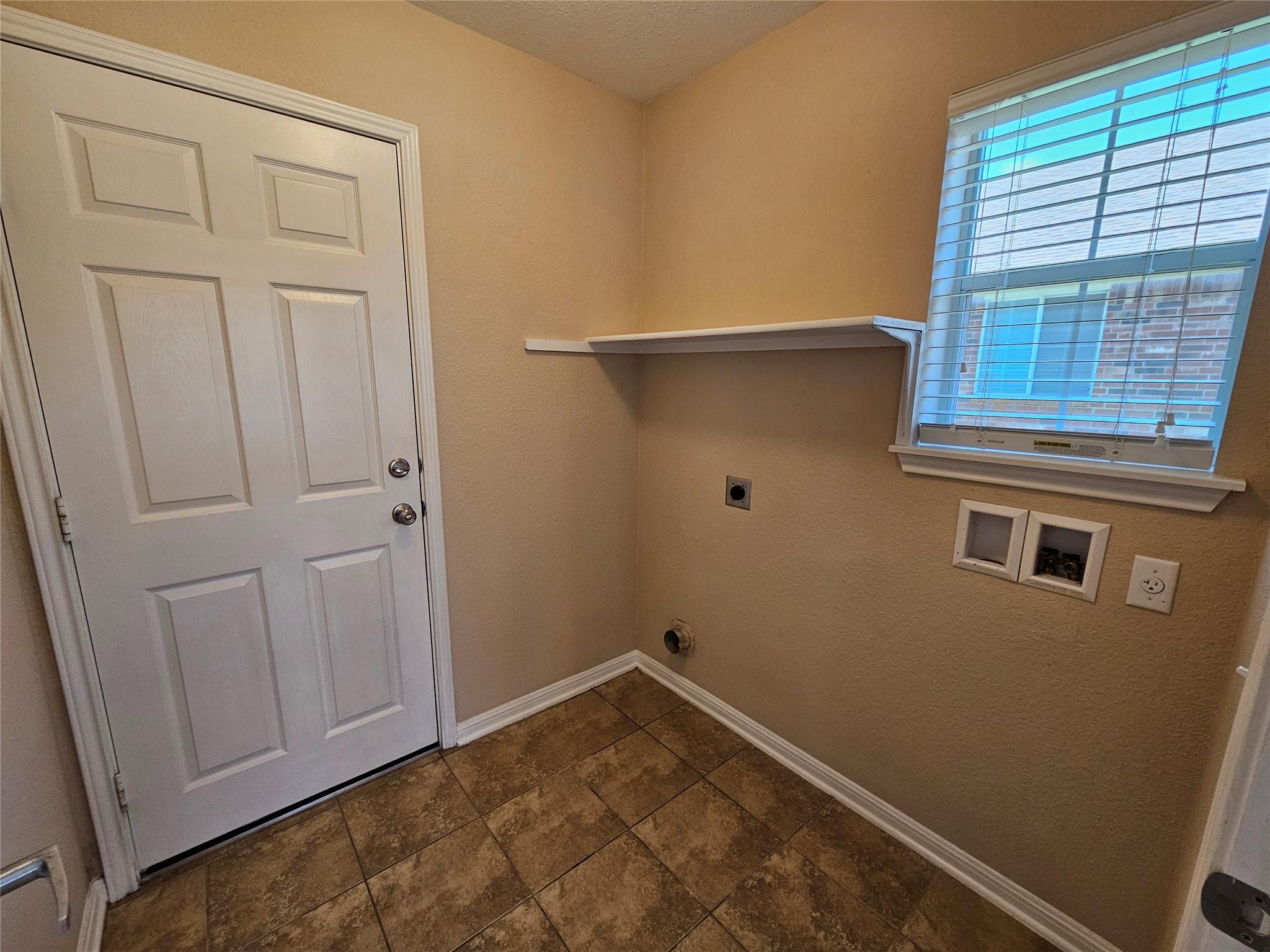 19001 Leigh Ln Property Photo 16