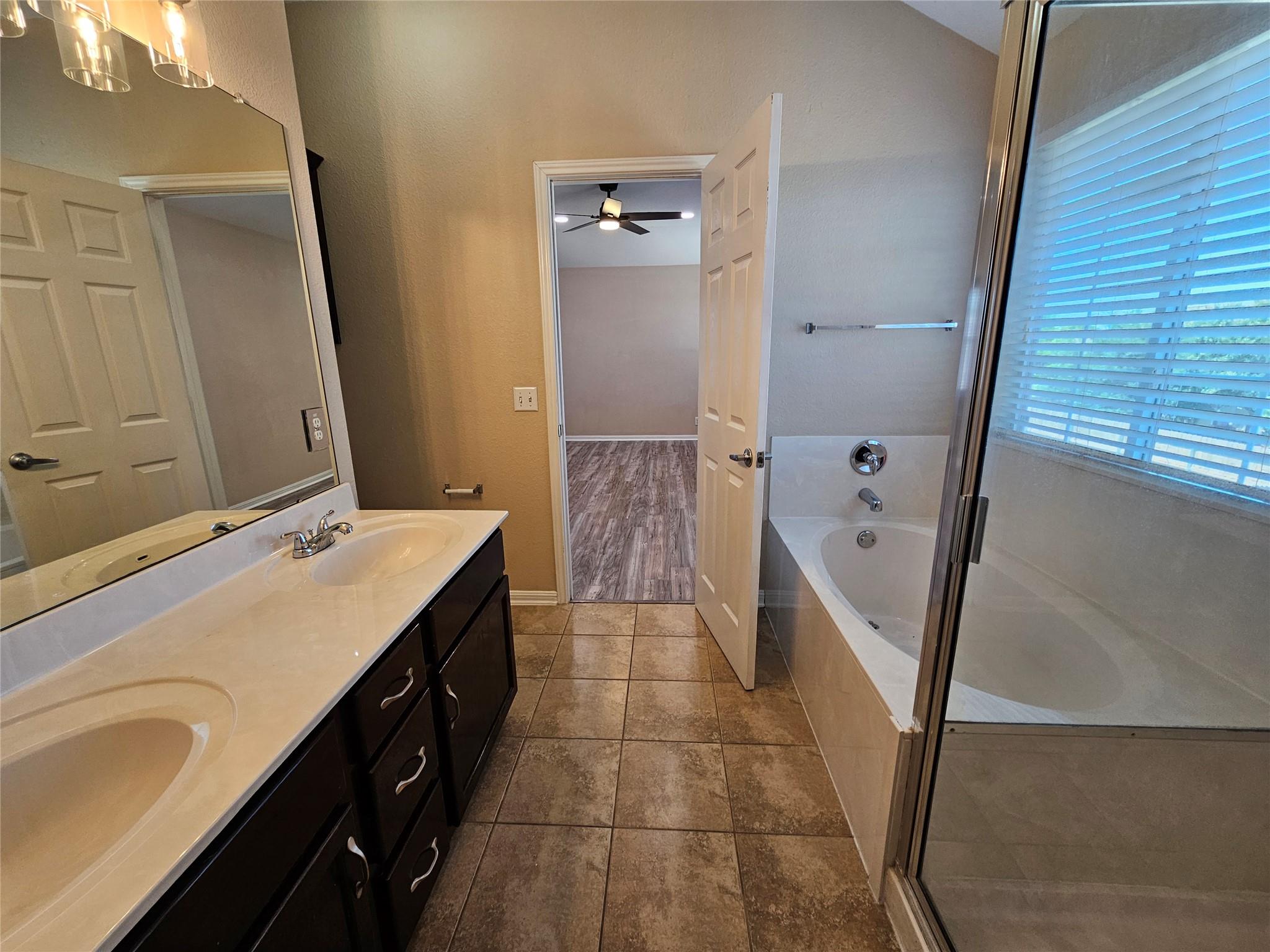 19001 Leigh Ln Property Photo 21