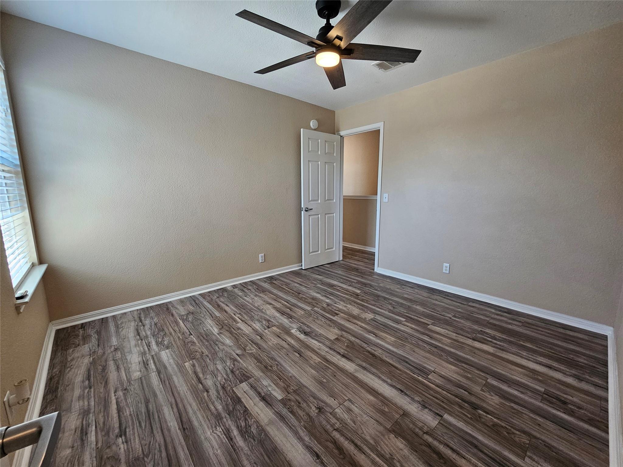 19001 Leigh Ln Property Photo 30