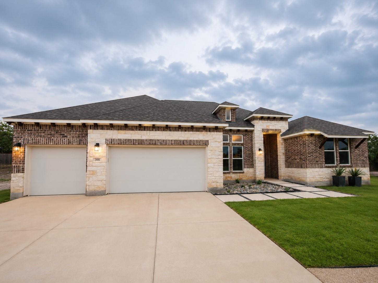 308 Axis Loop None Property Photo 3