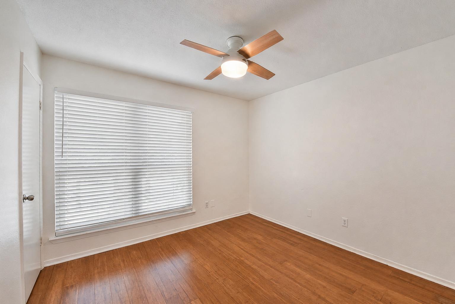 8411 Romney Rd Property Photo 12