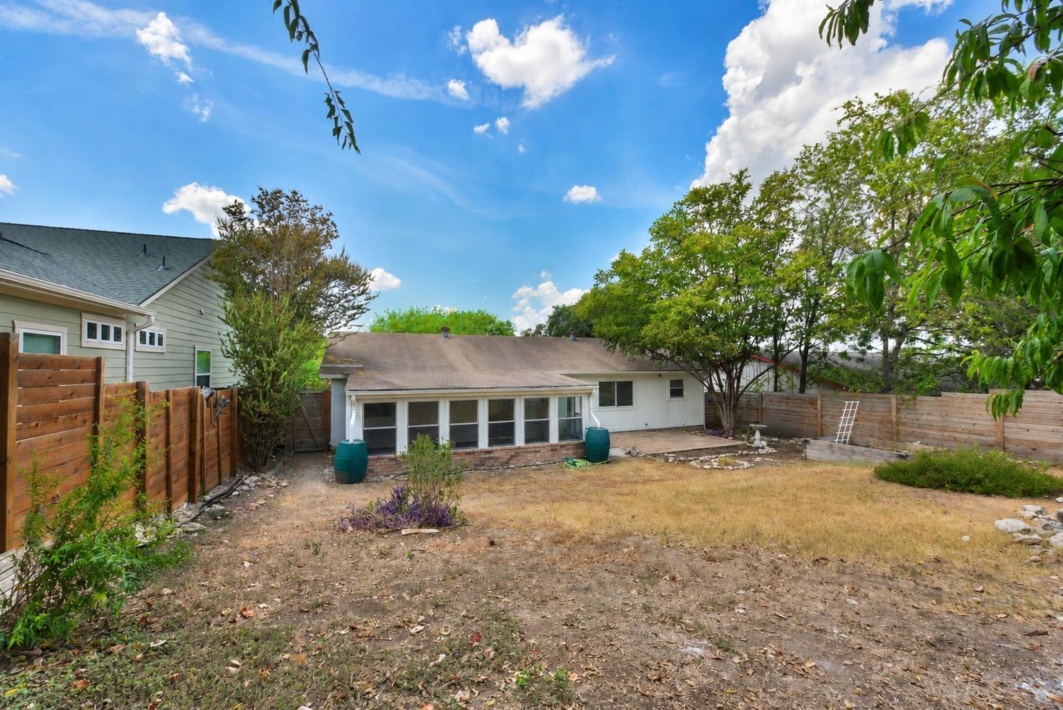 8411 Romney Rd Property Photo 17