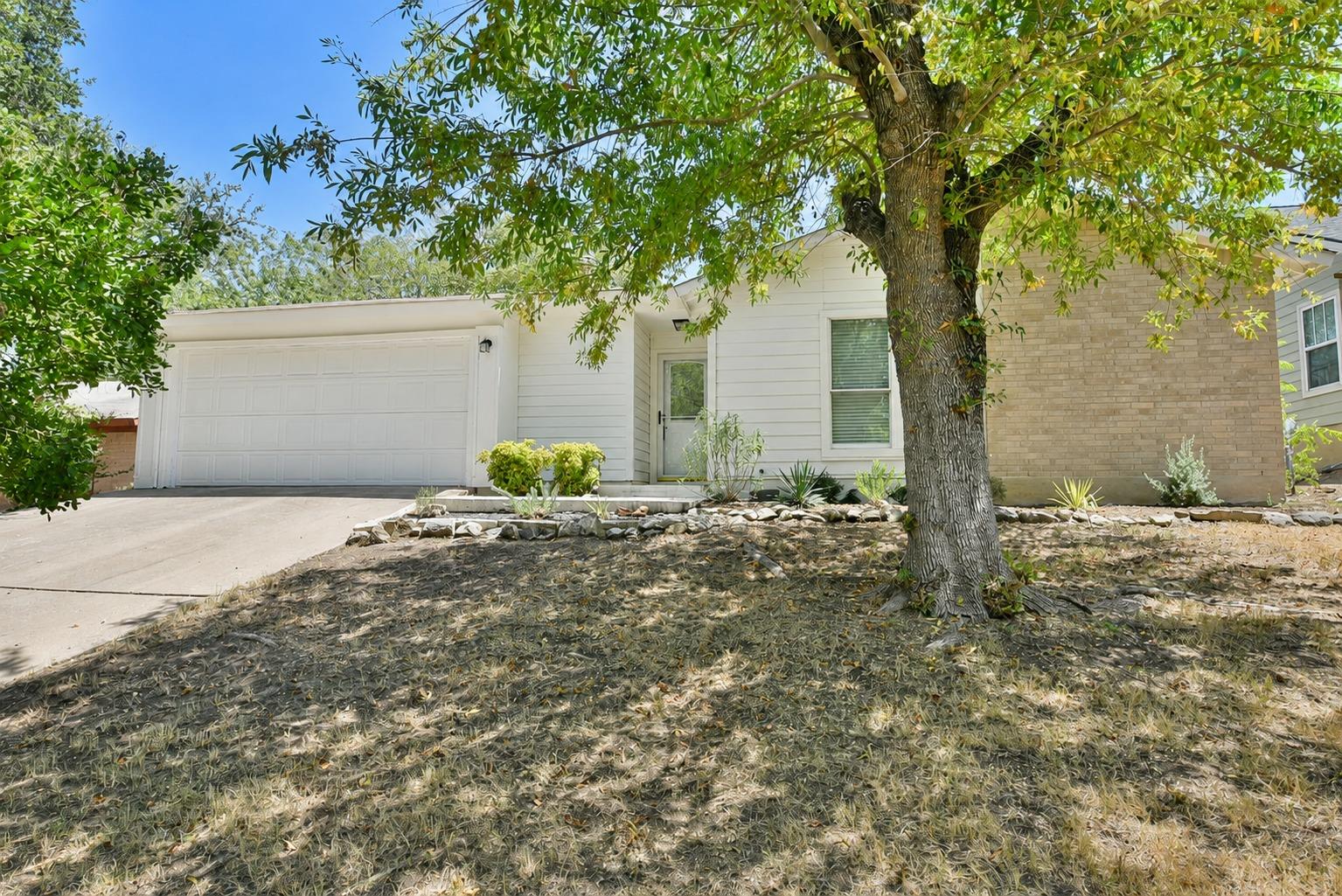 8411 Romney Rd Property Photo 18