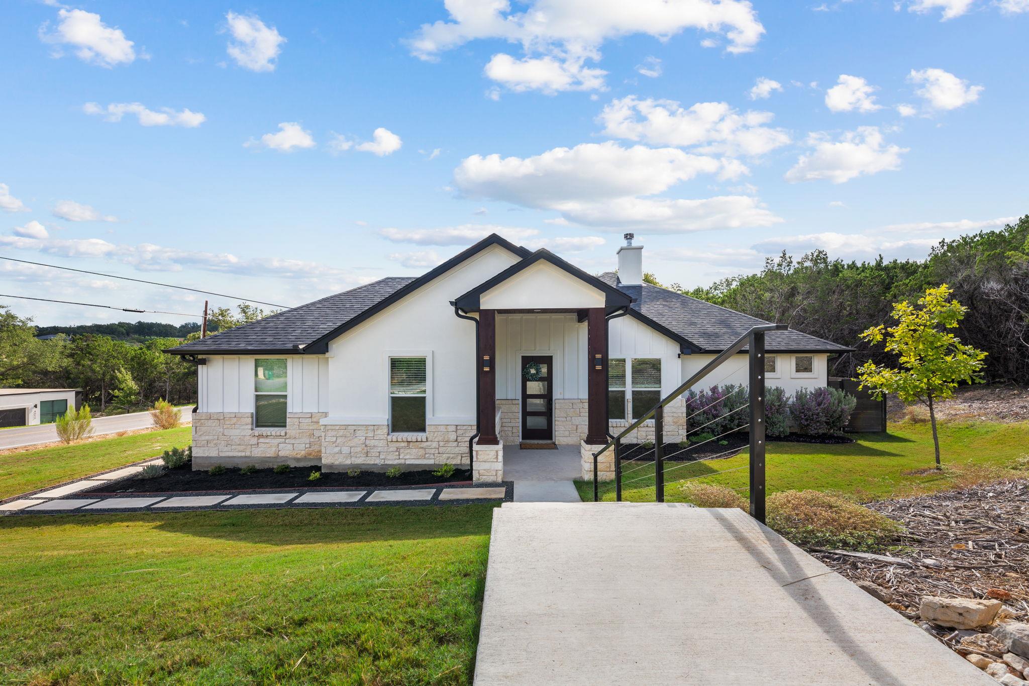 20901 Oak Dale Dr Property Photo 1