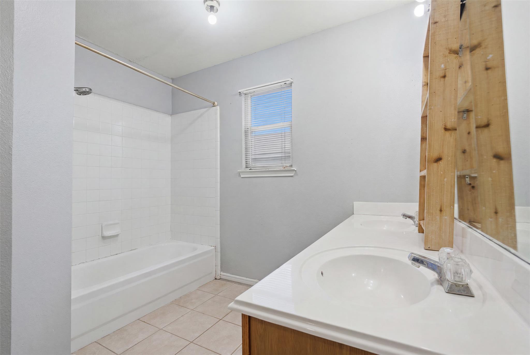 218 Juniper St Property Photo 18
