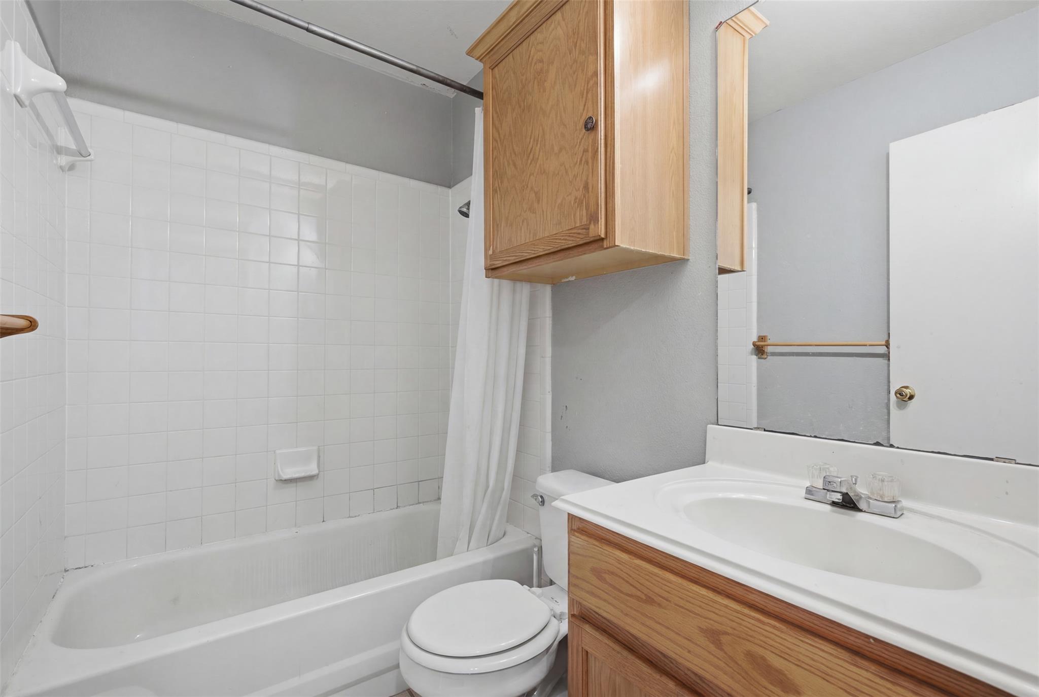218 Juniper St Property Photo 21