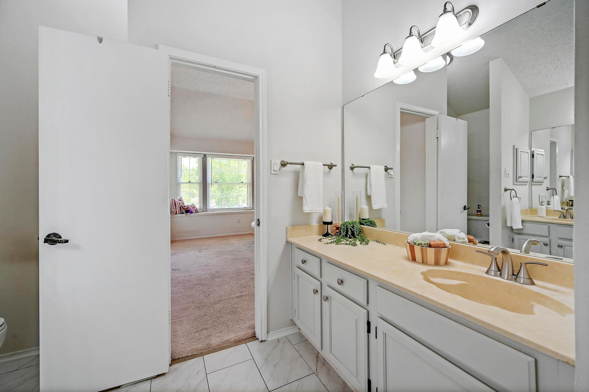 11601 Forest Rain None Property Photo 25