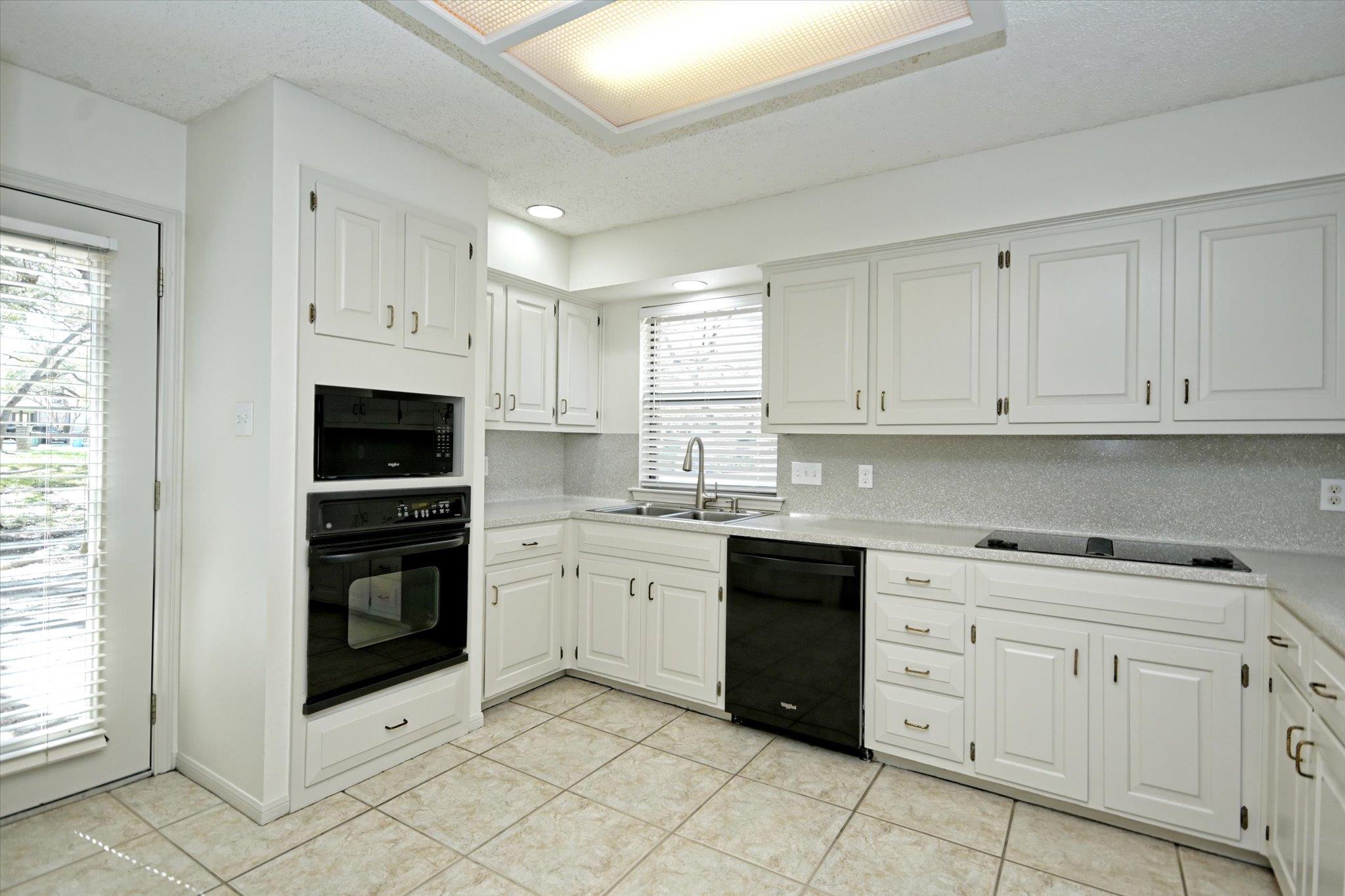 105 Crescent Blf Property Photo 7