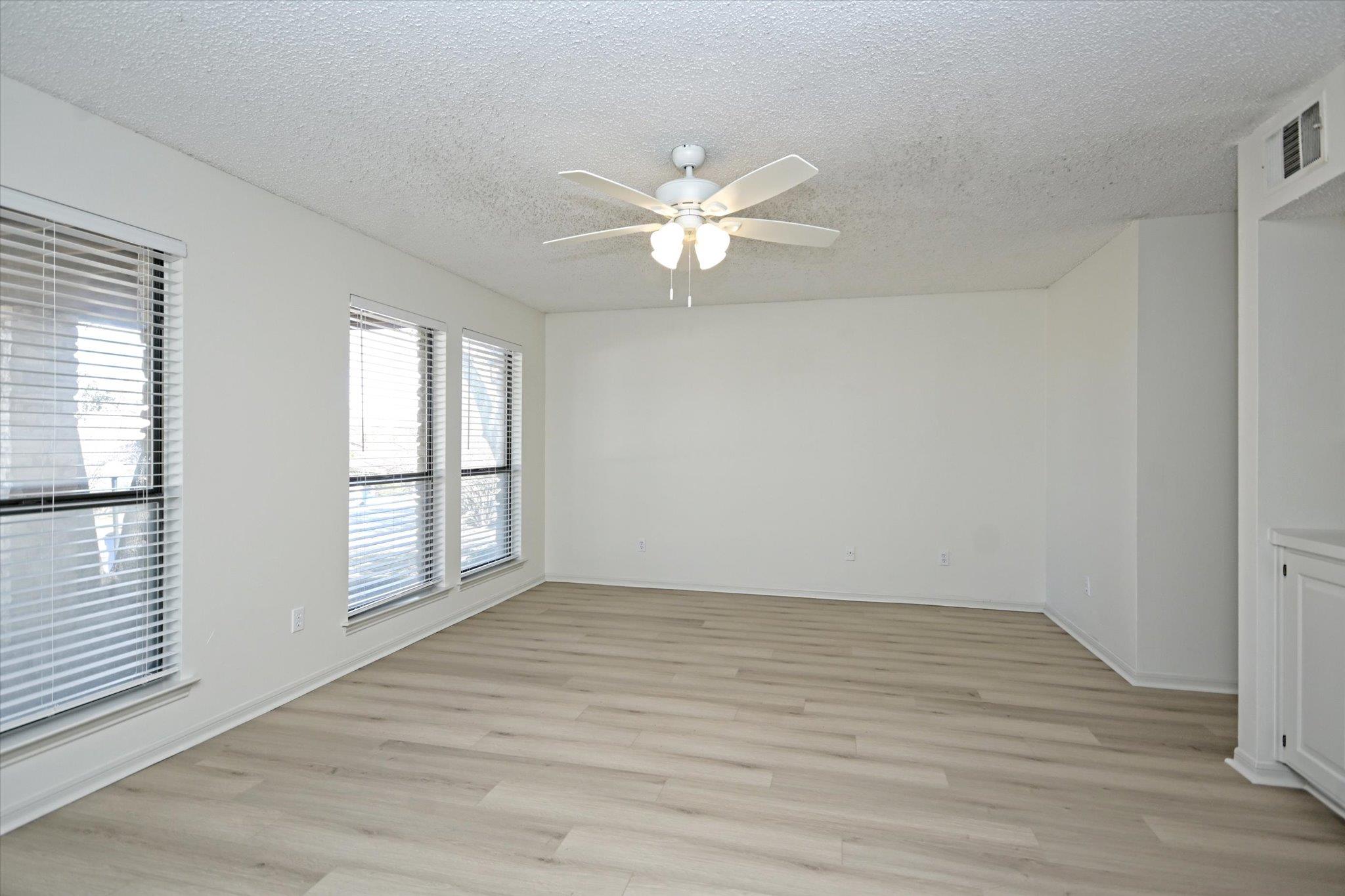 105 Crescent Blf Property Photo 11