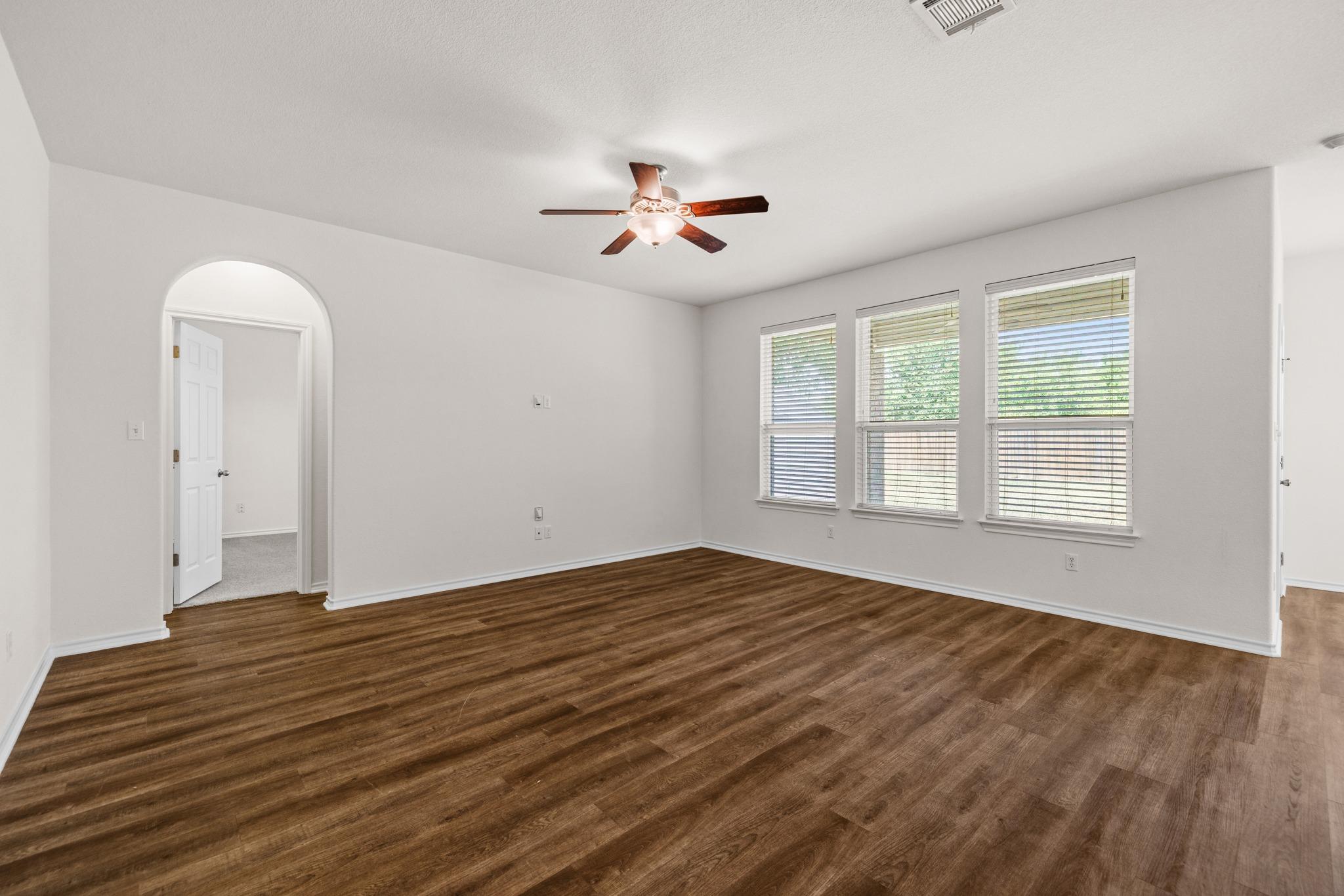 3709 Rusack Dr Property Photo 8