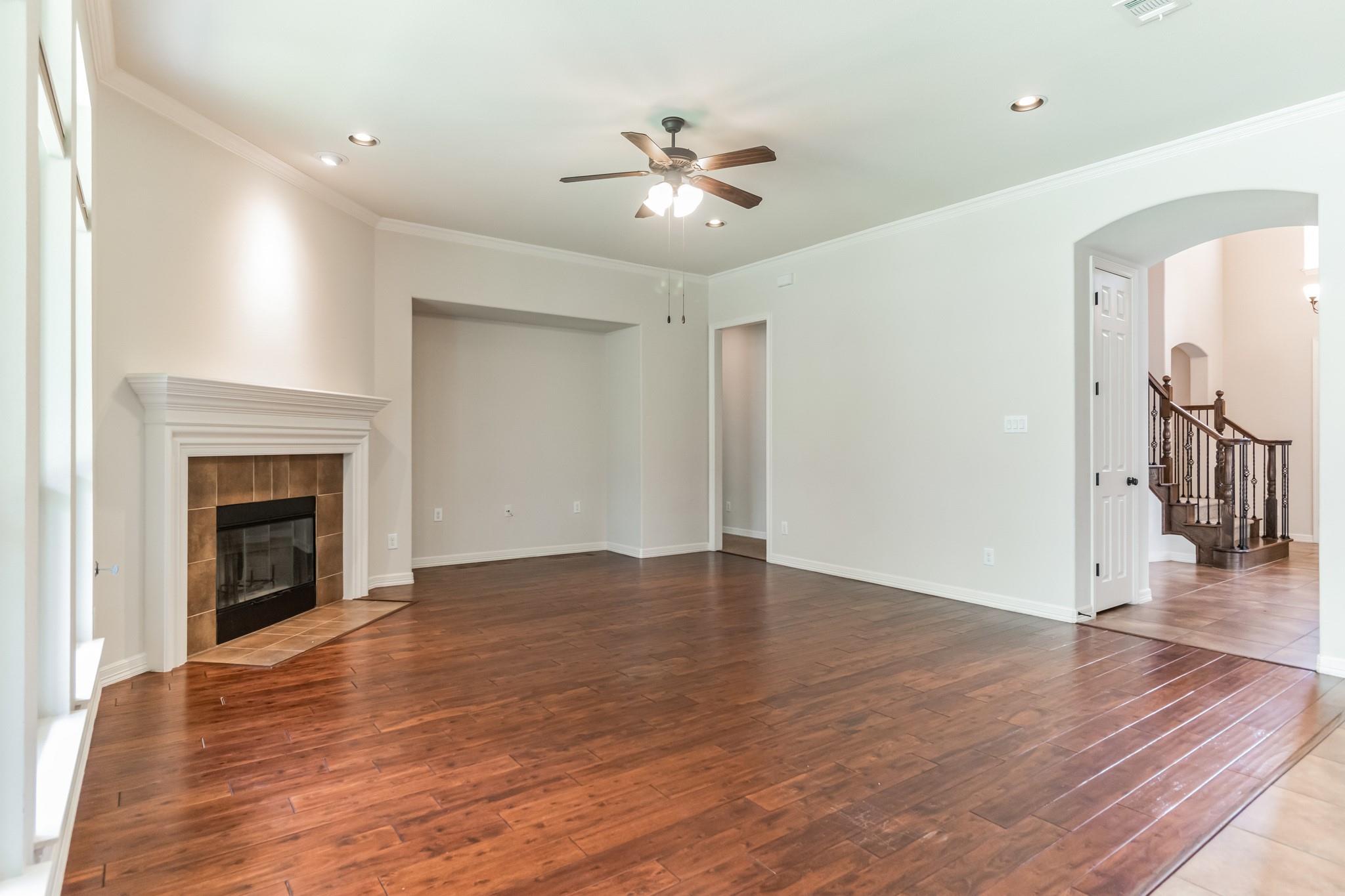 208 Angus Dr Property Photo 13