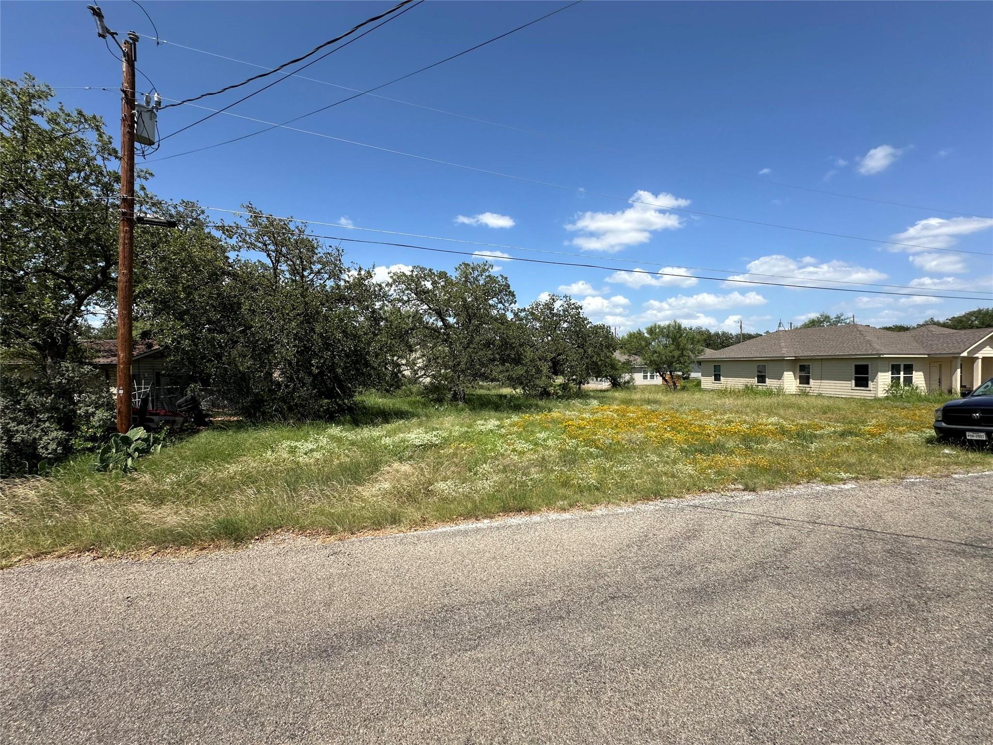 000 Forest Trl Property Photo 3