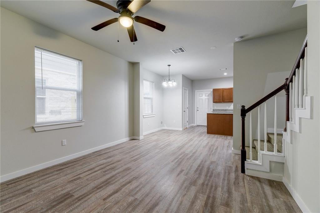 906 Quartz Ct #602 Property Photo 3