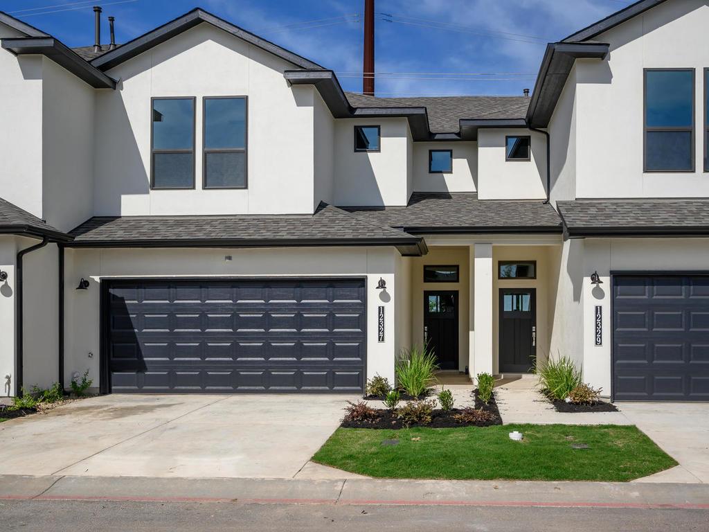 12327 MAYPOLE Bnd Property Photo 1