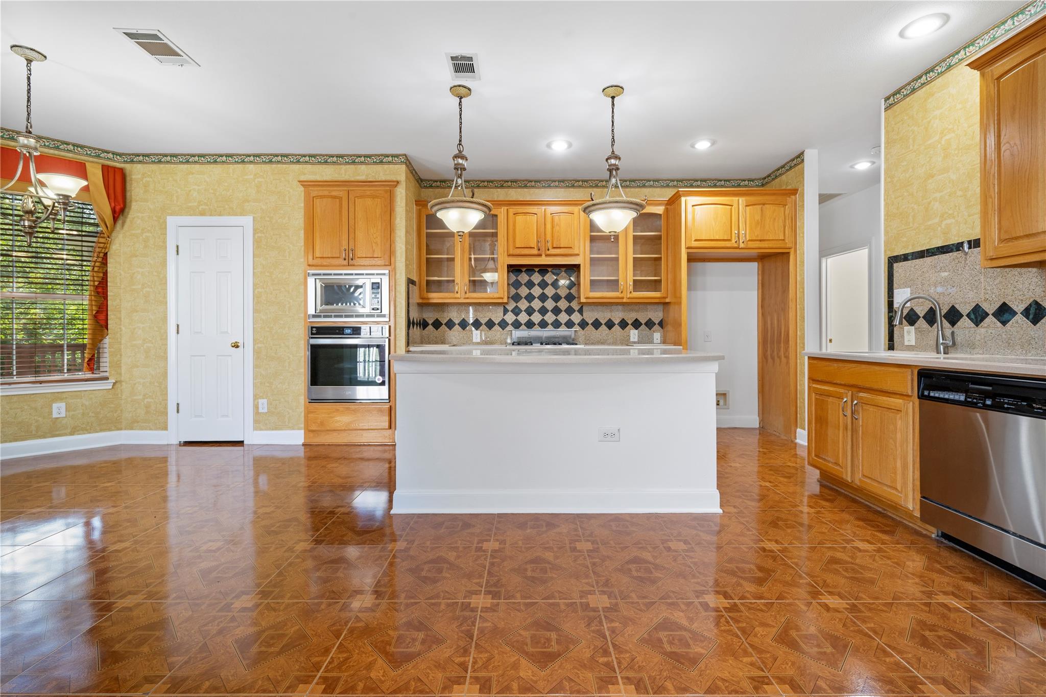 10025 Dianella Ln Property Photo 12
