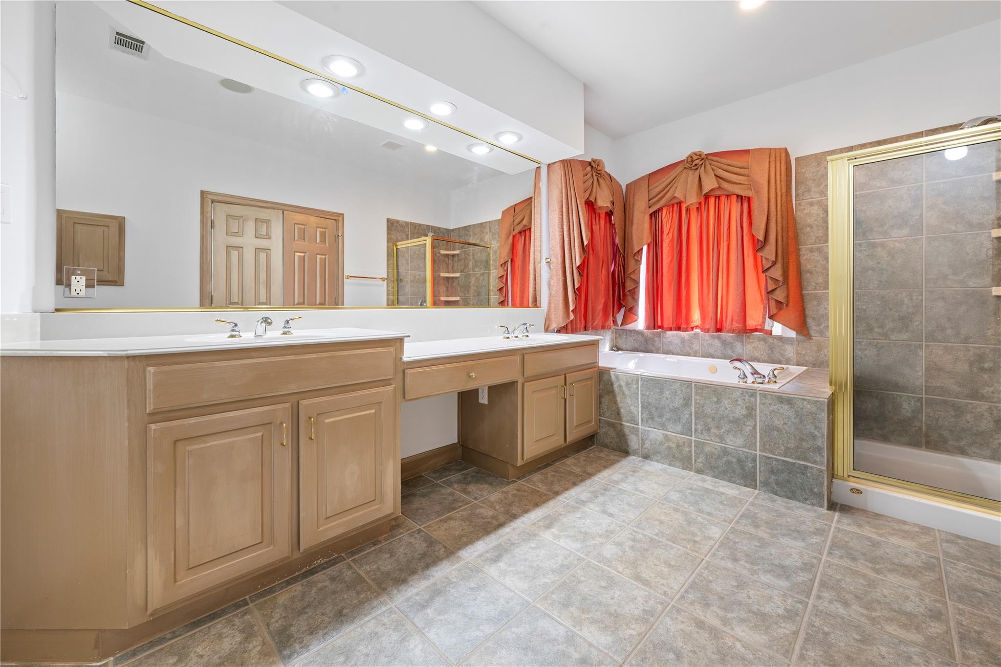 10025 Dianella Ln Property Photo 22