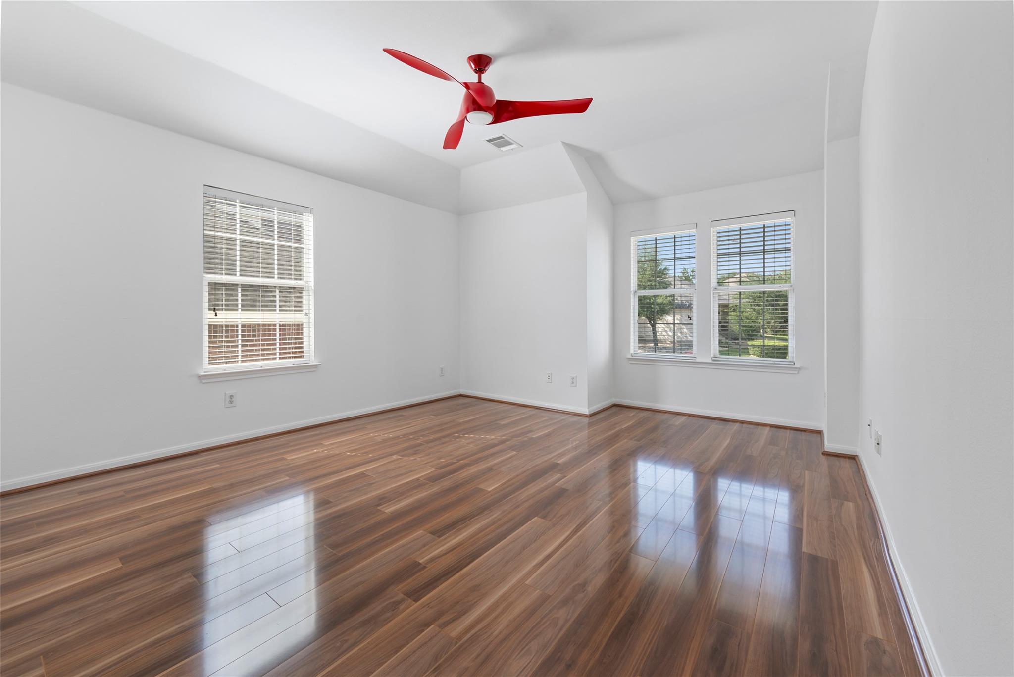 10025 Dianella Ln Property Photo 33