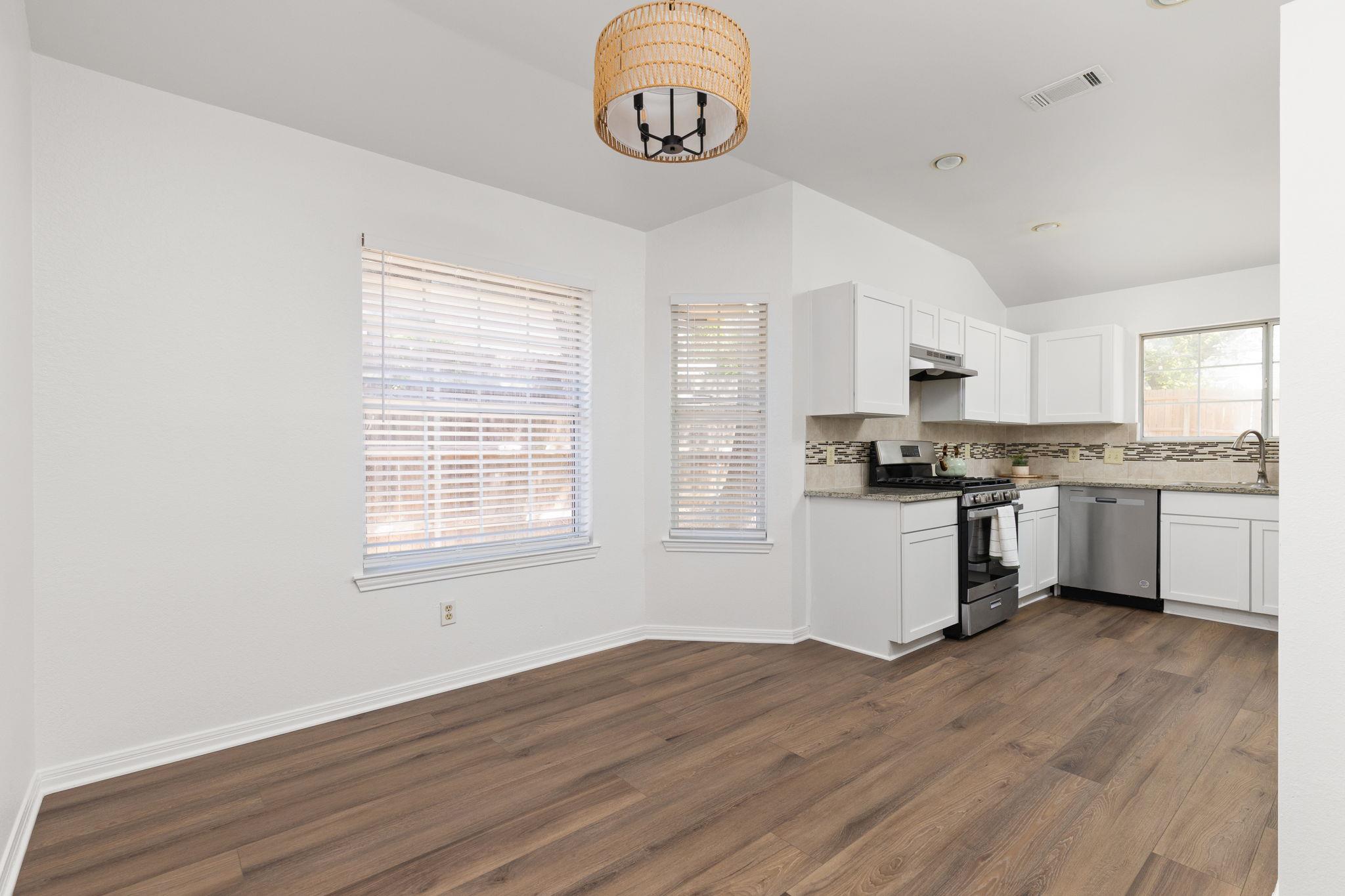 8001 Willet Trl Property Photo 6