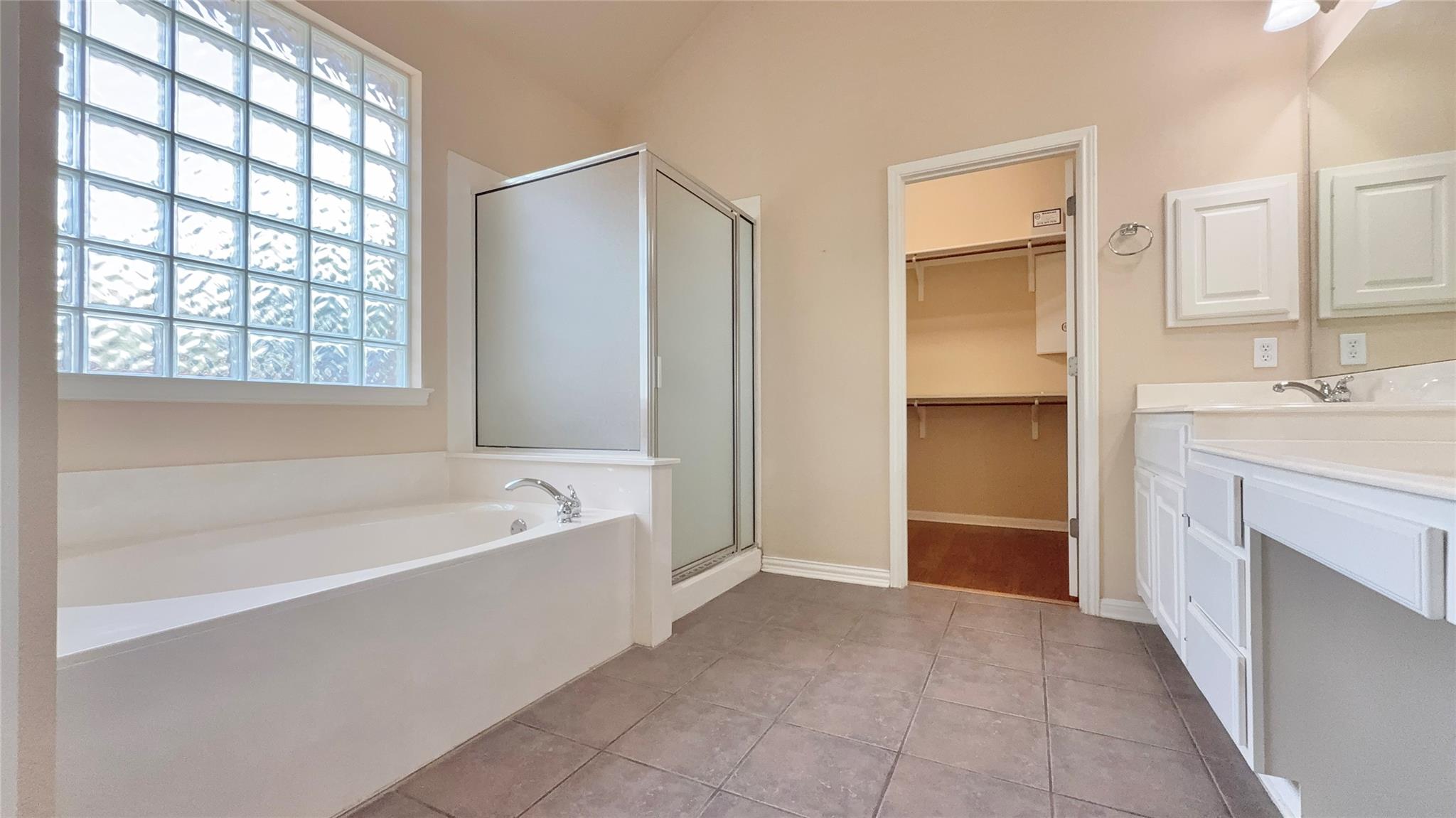 16212 Double Eagle Dr Property Photo 18