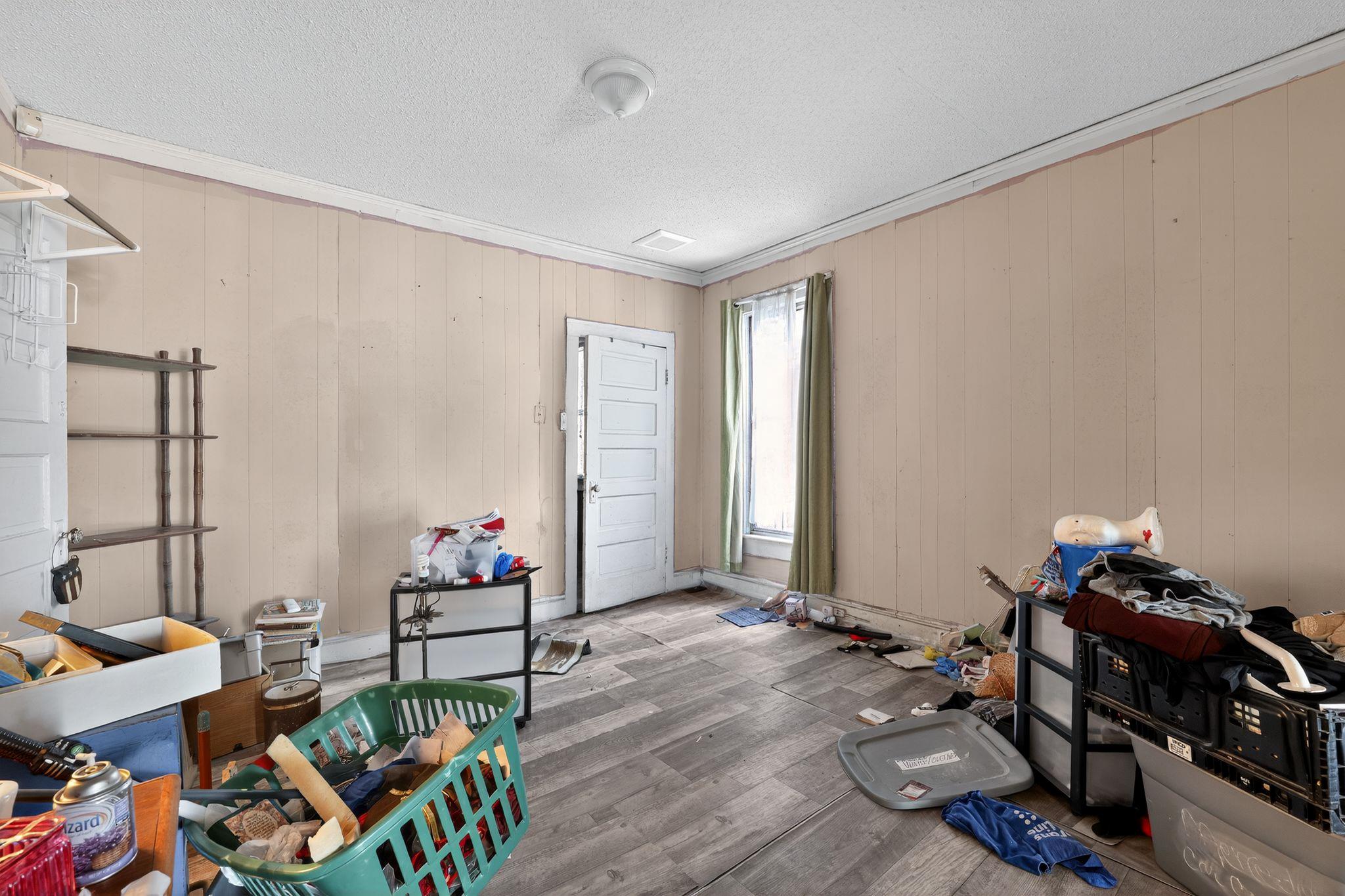 911 Chambers St Property Photo 19