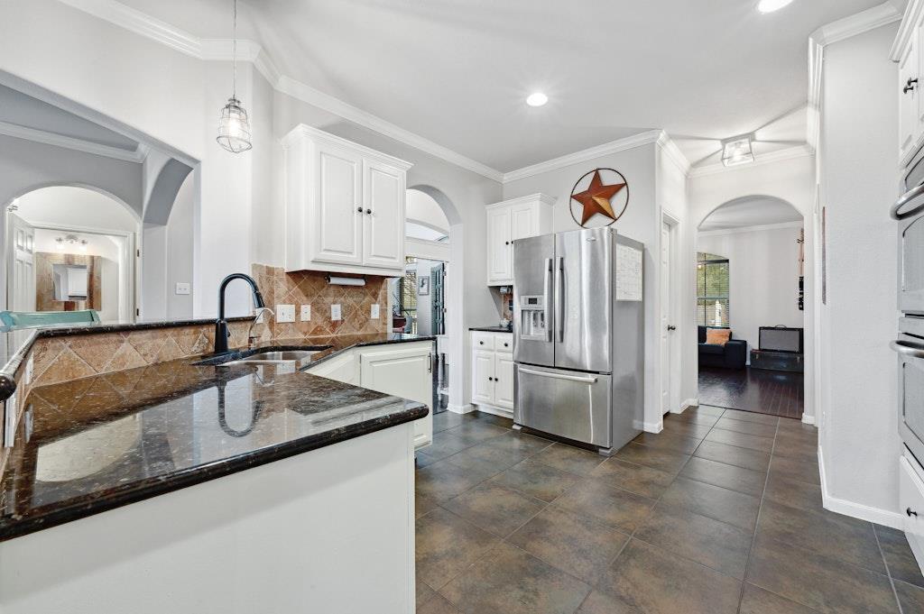 21932 Agarito Ln Property Photo 15