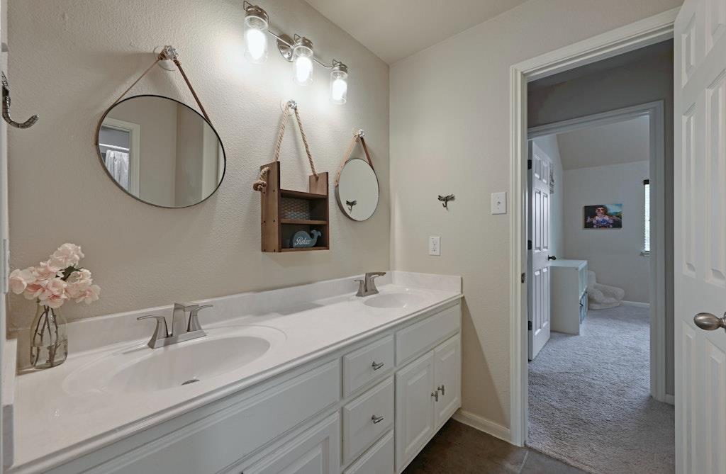 21932 Agarito Ln Property Photo 28