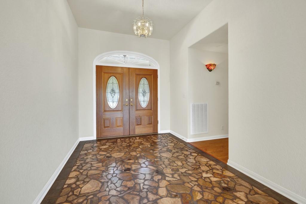 1000 Bamc Dr Property Photo 7