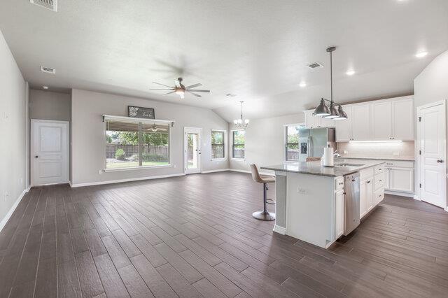 1802 Rustic Manor Dr Property Photo 4