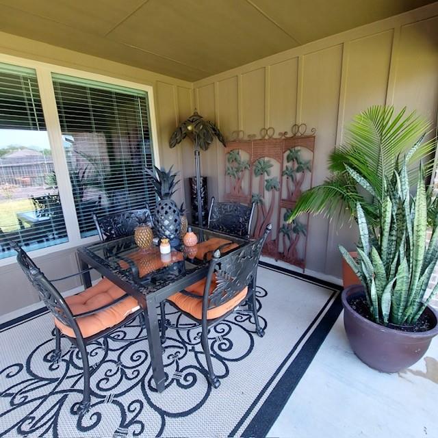 1802 Rustic Manor Dr Property Photo 32