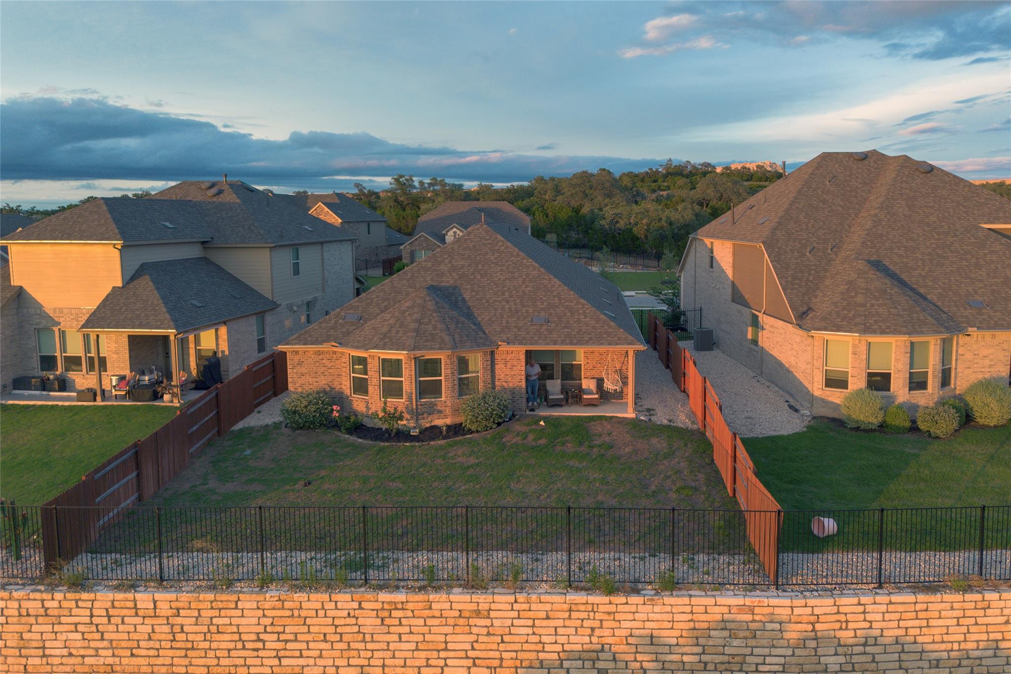 6808 Cliff Rose Dr Property Photo 13