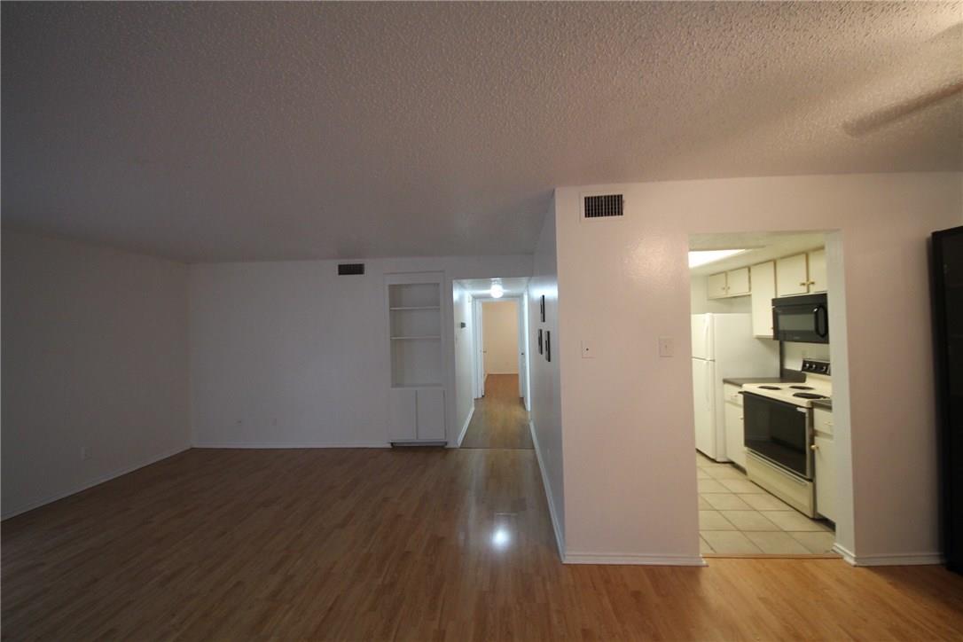 2401 Leon St #200 Property Photo 2