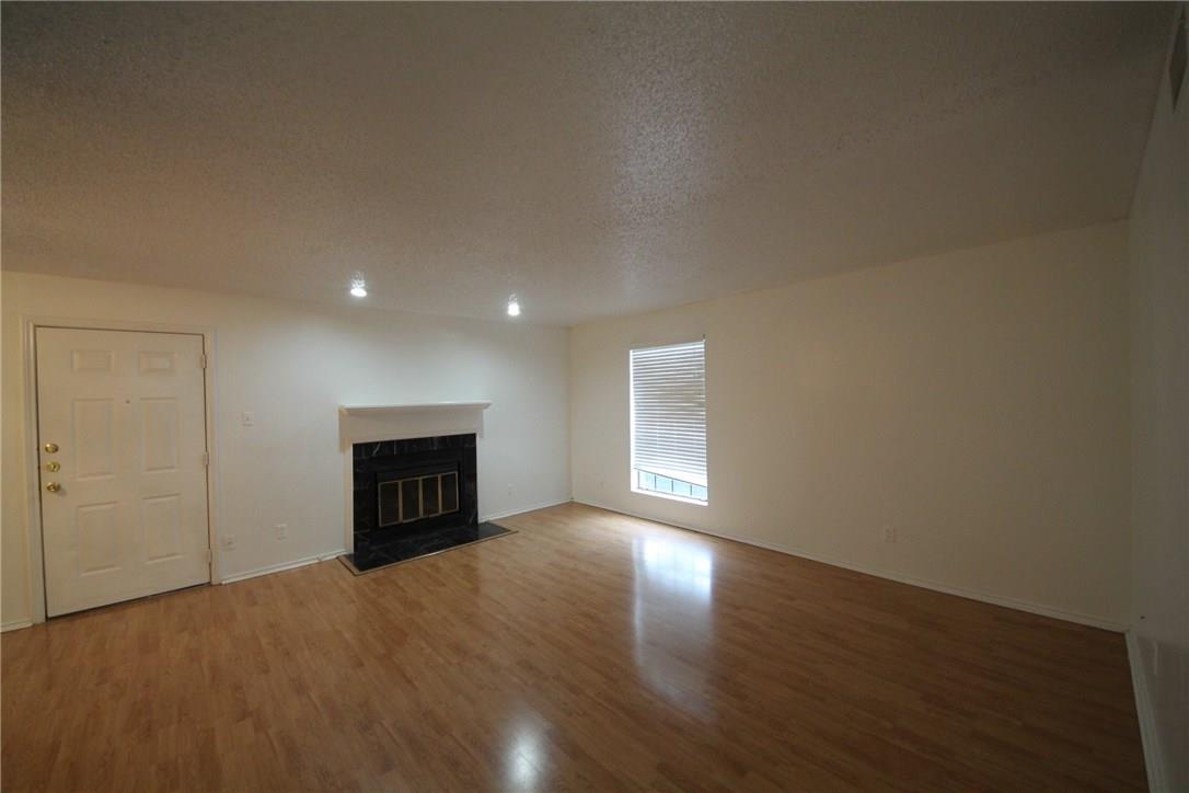 2401 Leon St #200 Property Photo 3