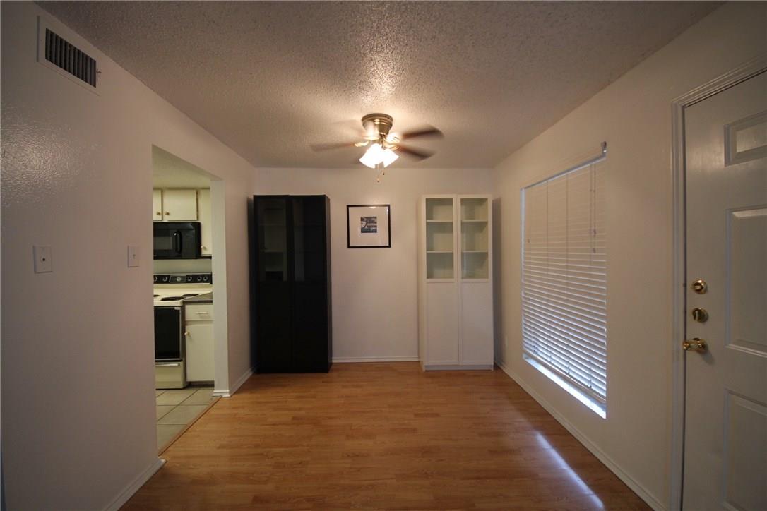 2401 Leon St #200 Property Photo 4