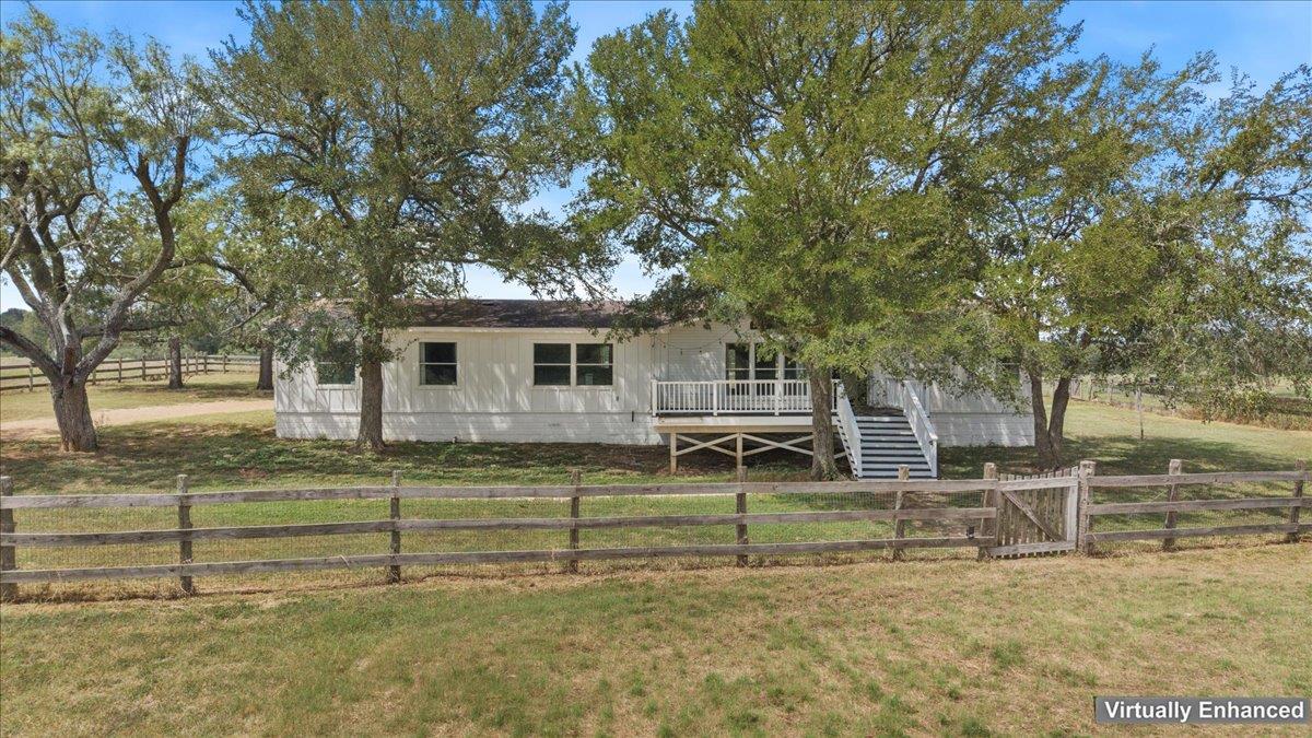 1029 Lower Red Rock Rd Property Photo 2
