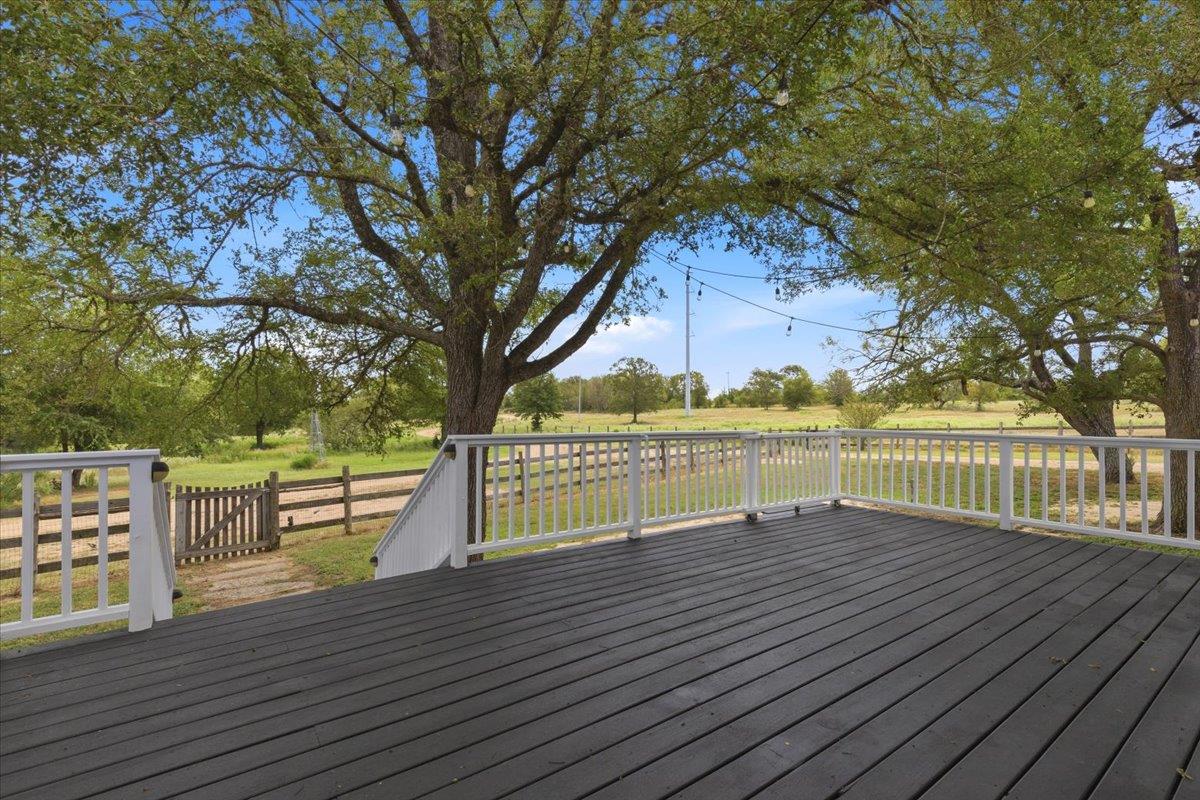 1029 Lower Red Rock Rd Property Photo 5